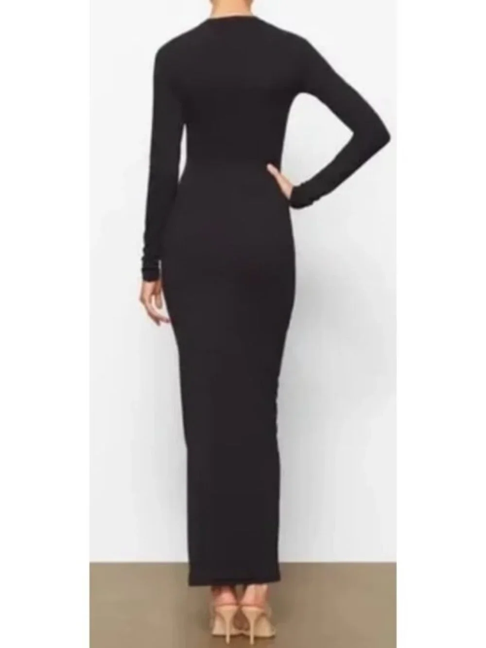 SKIMS Fits Everybody Crew NeckLong Sleeve DressOnyx SIZES MEDIUM - Picture 2 of 5